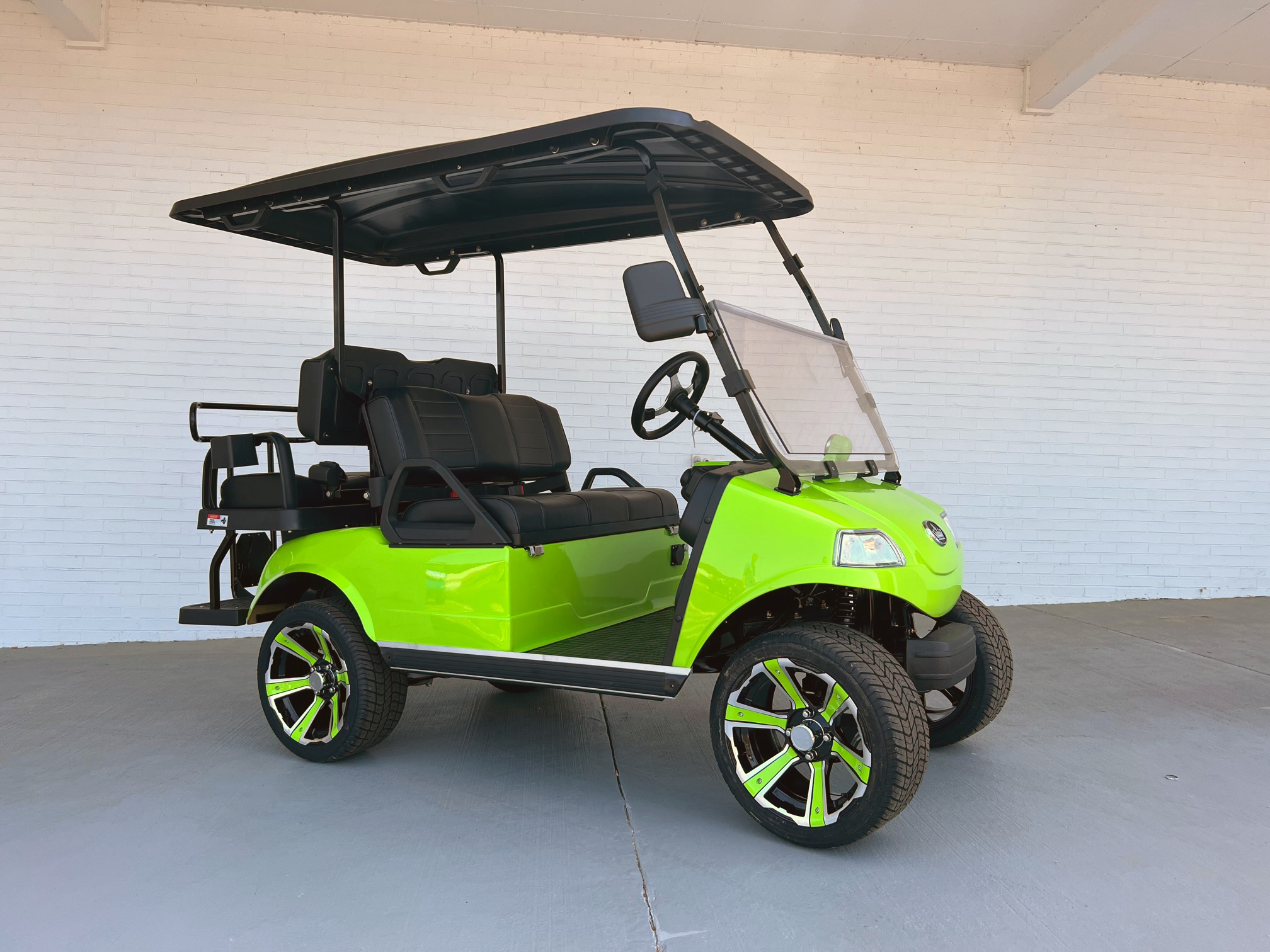 2022 Lime Green Evolution Classic 4 Pro Golf Cart